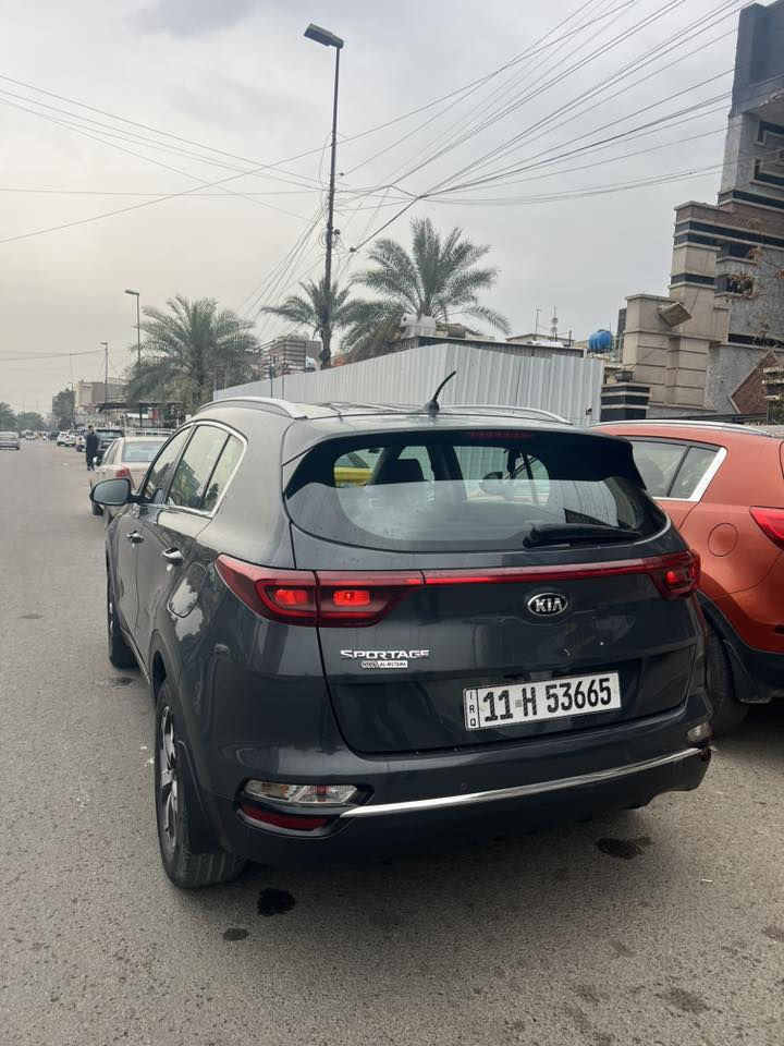 سبورتج ٢٠١٩ خليجي لون مميز
محرك 2000 دوش مكفوله بدون صبغ بدون تبديل حتى الدعاميات كفاله ماشيه 107 الف رقم بغداد بأسمي سعرها 180 مكاني شارع فلسطين***********
