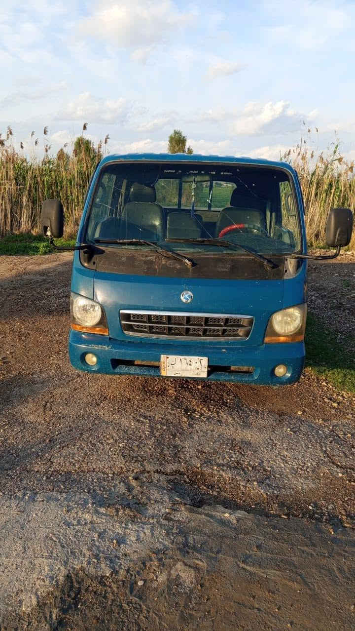 سلام عليكم كيه فونتيره ام عيون موديل 2001رقم بغداد مشروع وطني تحويل مباشر كير محرك  بي تبخير شاصي بس قواطي مصلحة عنواني بغداد التاجي السعر 72او بيهه مجال تصل على هذا الرقم ***********
