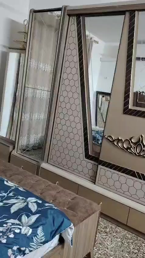 سلام عليكم غرفه تركيه استخدام قليل 11 قطعه الي يحب يتصل ***********
