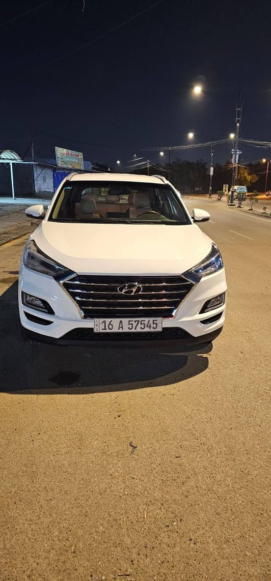 سلام عليكم توسان موديل 2020 خليجي ماشيه 90 فول عده البنرامه ماصدات لد 5 عدسات رقم قادسيه بسمي بيه صبغ جاملغ خلفي وتكمه وكصه القماره شبر مطخوخه جوه سقيفه مابيه ضرر داخلي بيع مستعجل السعر 145 العنوان بغداد الكاظميه الرقم *********** مامتواجد عل فيس
