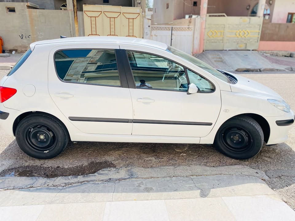 بيجو للبيع 2006 كلين
سياره ماشيه 90,000كم حقيقي 

سياره فول جام كهربائي 

مرايات شفط 

قفل مركزي

دعاميه بلاجكتور

كير محرك صدر كلاا بشرط

غرفه نضافه 100%

ارقام وسنويه كلاا جديد 

هزه جديده 

تبريد شغال 

فرشات بلادي شركه 

سبير منازل 

جام امام شرط ممبدله نضافه 95%

سياره على وضع الشركه 

السعر 85000$ للاستفسار ***********

عنوان السياره كركوك

— في ‏‏كركوك‏‏.
