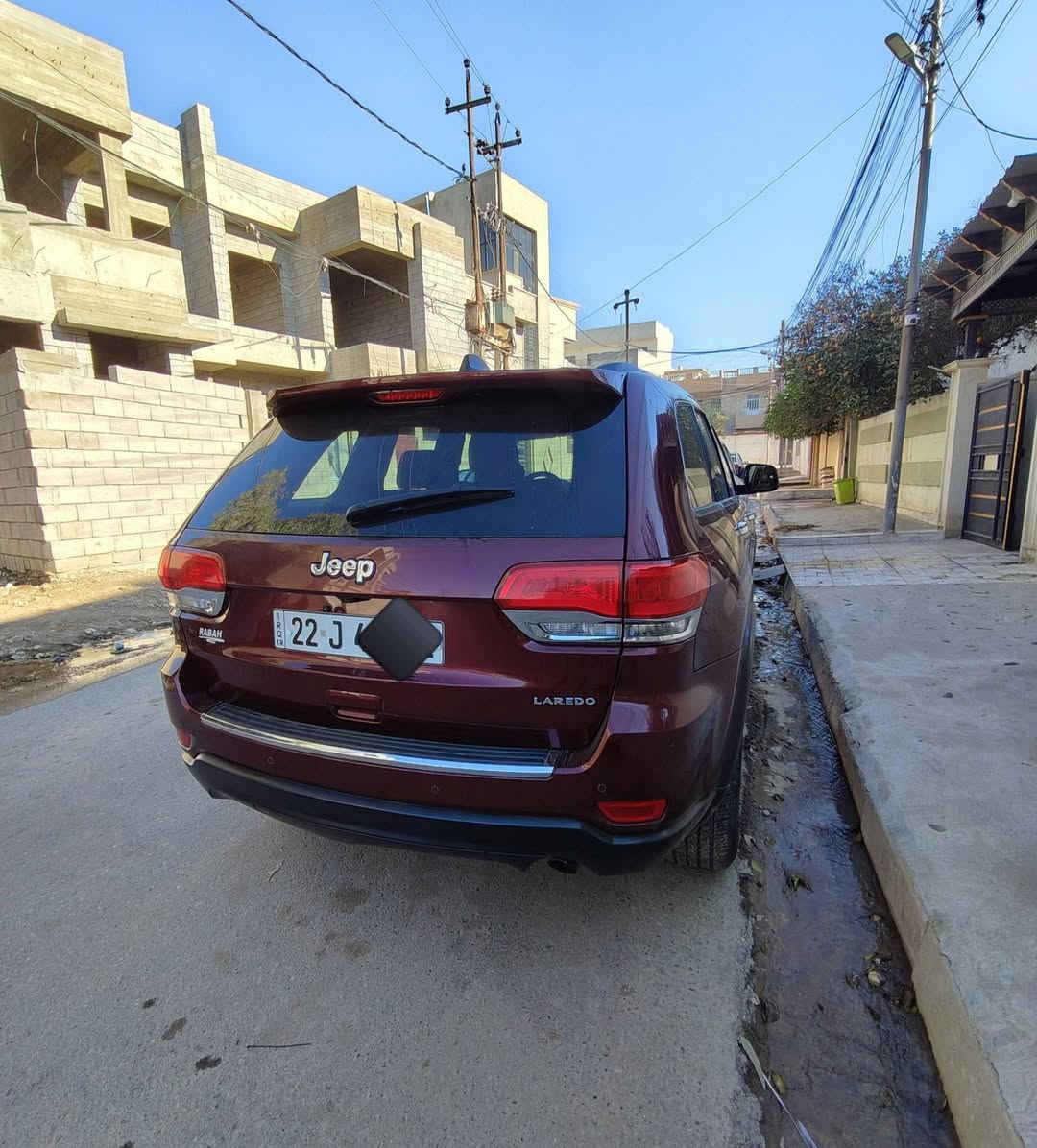 كراند شيروكي 2017 كلين بدون اي حادث بدون صبغ  ماشي 73 الف ميل رقم اربيل باسمي ..مكان الموصل اي
السعر 230  تفاصيل ثانية اتصال او خاص .
*********** 
او خاص
