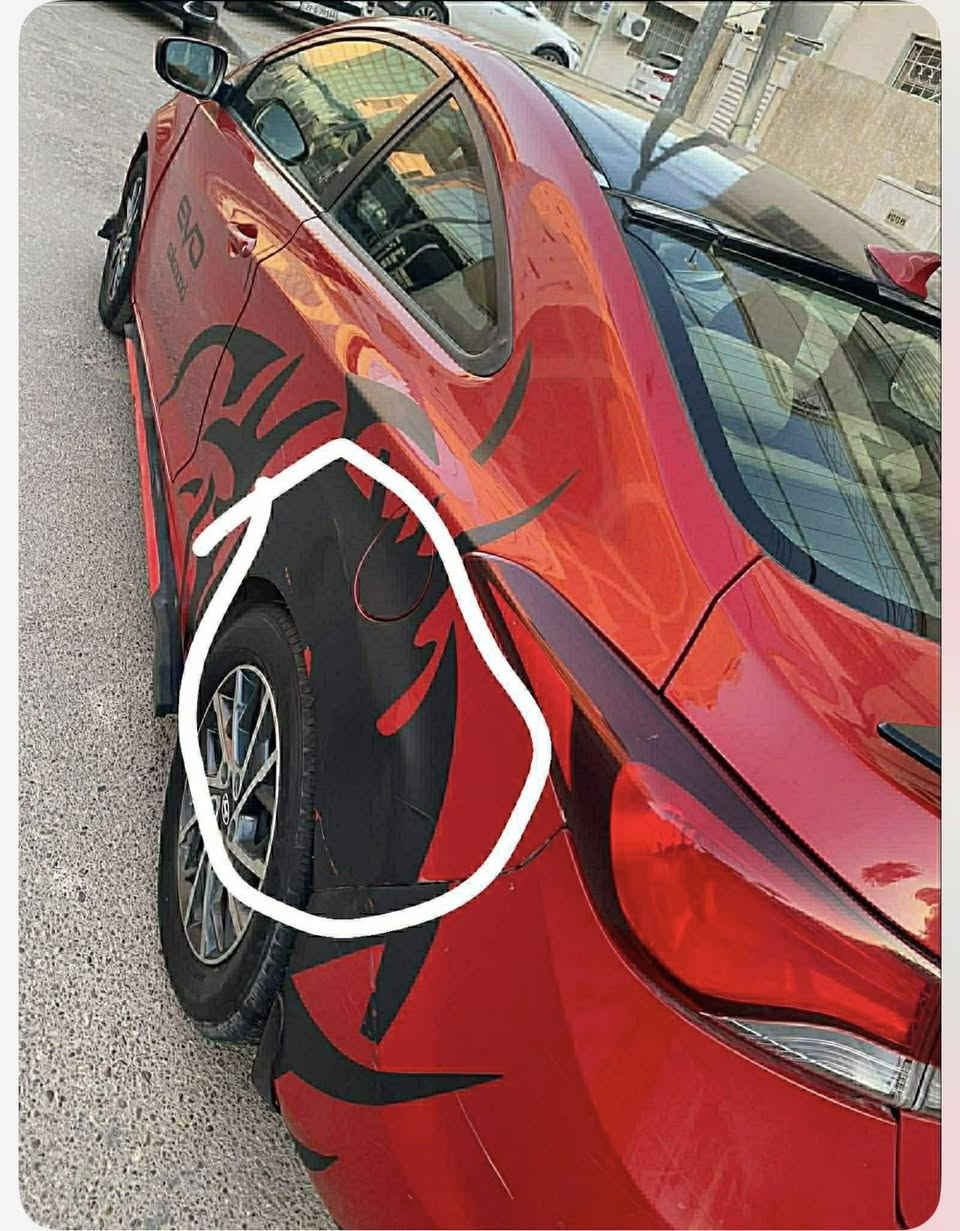 النترا 2013 رياضي محرك التميت 1800 وارد امريكا حادث ضربه فوق التاير الخلفي  فقط والسياره كامله من كلشي  السعر ٩٠ ورقة وبيها مجال 
للاستفسار *********** واتسأب فقط
