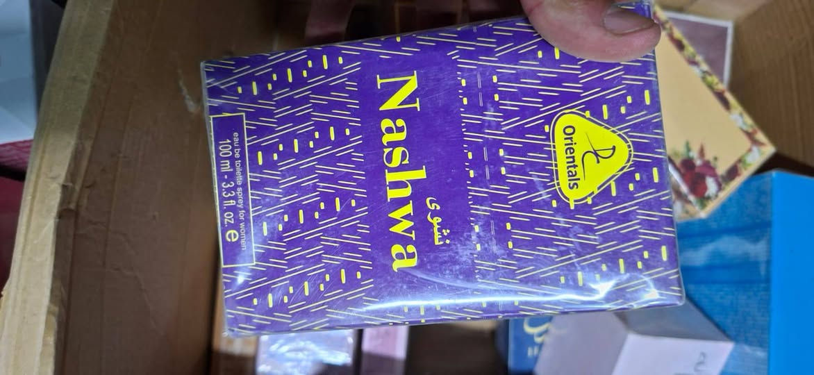 عطور القطعة  ب 5 الي يأخذ شلعه اله خصم متوفر توصيل لكافة محافظات للحجز مراسله الصفحة أو واتساب ***********
