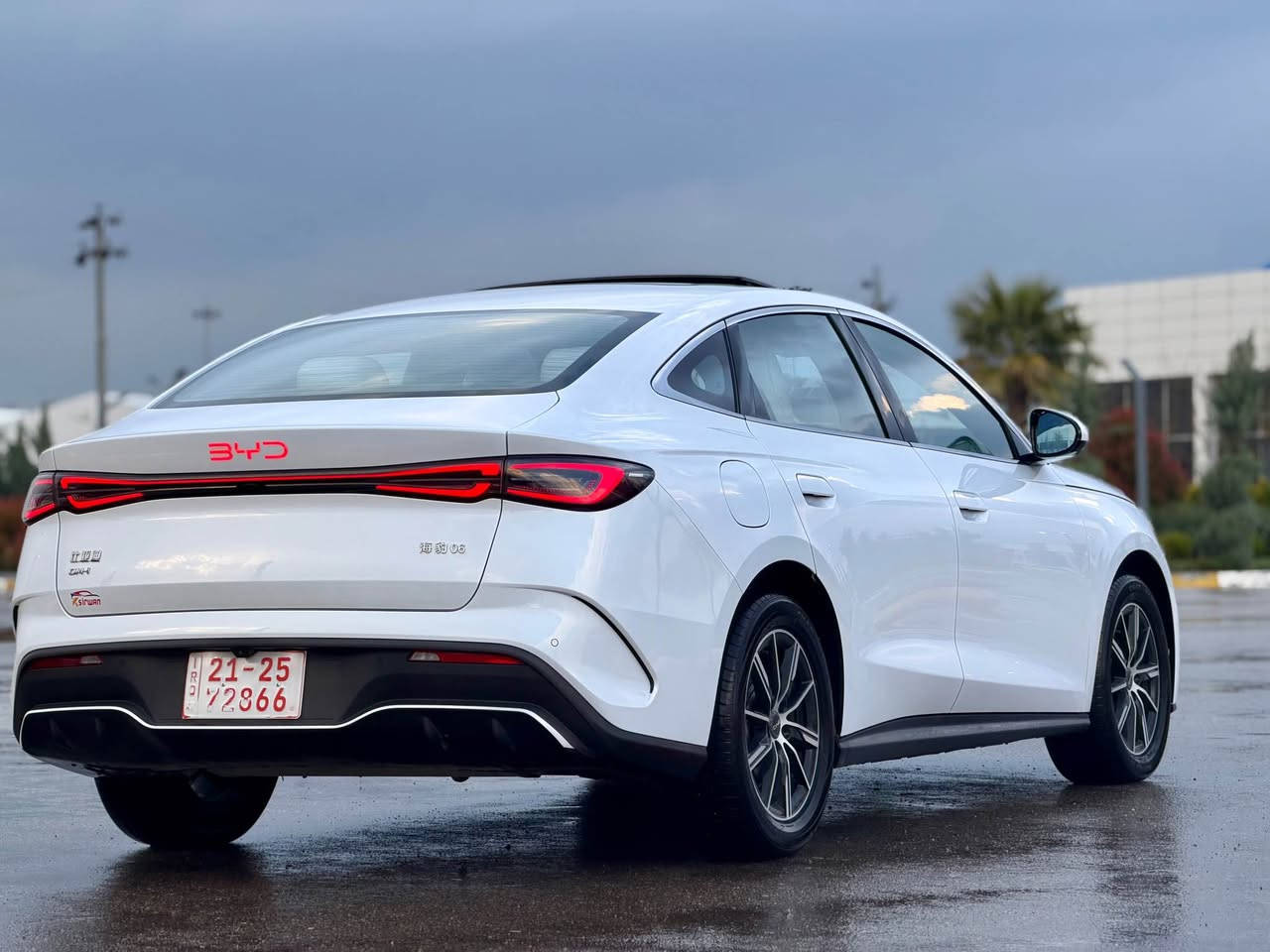 BYD seal 06
مۆدێل ٢٠٢٤

پاتری ١٢٠ کم ( پاتری گەورە ) 
پانۆراما
کامێرا ٣٦٠
ناو سپی ویل گەورە
کوشن جلد و کارەبا
حاسەی پێش و دوا
شاشە متحرک

کامل ئەشیای خۆی لەگەڵە

٣ هەزار کم ڕۆشتوە
 تا ٥/٥/٢٠٢٥ کاتی تیاماوە واتە نزیکی ٤٠ ڕۆژ

بێ سارد و بێ بۆیاخ
سەیارەکە بۆیاخ ئەستورە

هەموو شتێکم نوسیوە دەربارەی سەیارەکە

نرخی ١٥٦ گەڵا و مجالێکی زۆر کەم

*********** السليمانية, العراق
