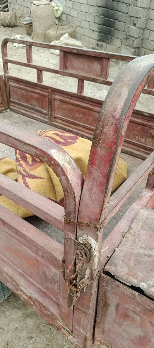 ستوتة البيع موديل ١٤ مكينة ٢٣ وراق اصولي بسمي سعر ٦٠٠ وبيها مجال قليل رقم ***********
