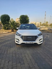 توكسان خليجي الكاصد مكفول من صبغ والبارد السياره فوول مواصفات ماشيه ١٤...