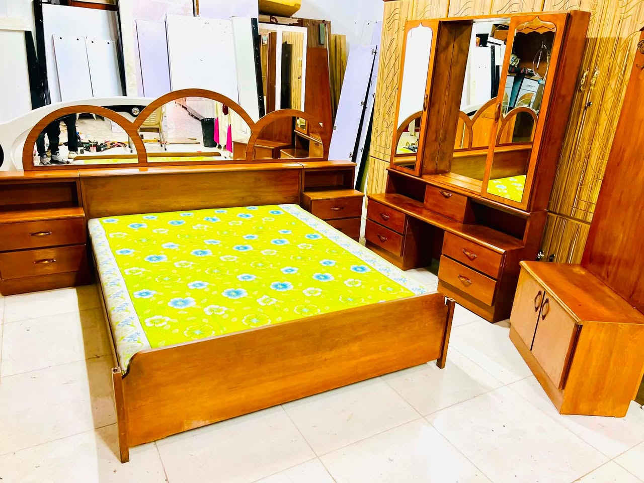 غرفه نوم صاج نفرين للبيع نضيف كلش مابي اي عيب سعر425 قفل شري تفضل خاص


**إذا كنت صاحب هذا الإعلان وتريد حذفه لأي سبب، رجاءا أرسل رسالة إلى الدعم الفني**