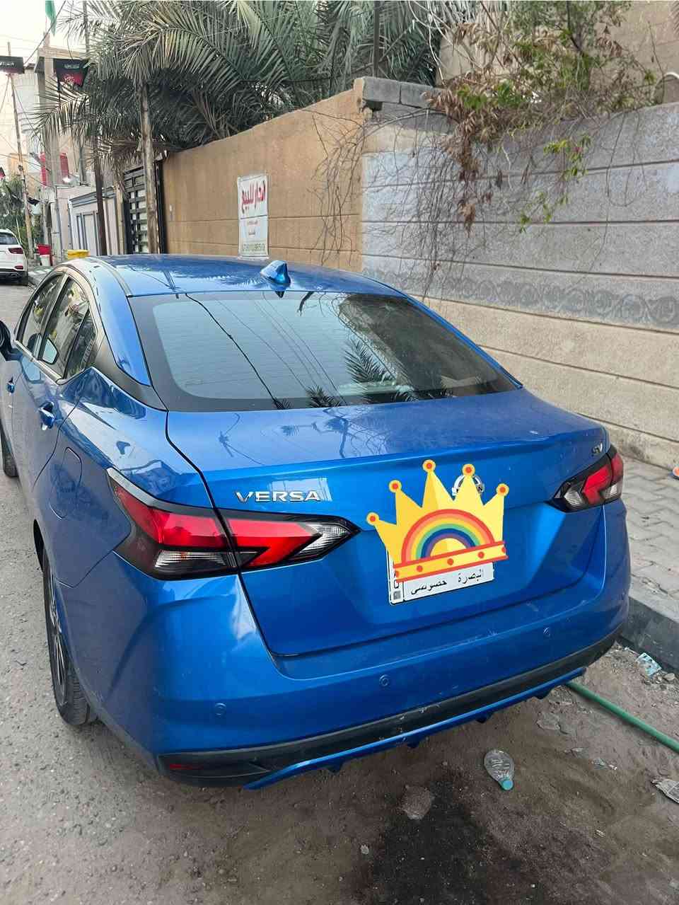🚗 للبيع | نيسان فيرسا 2021 (معوقين - بصرة)

* موديل: 2021
* الفئة: SV
* وارد: أمريكي (غرق - تعمل وتسير)
* الاستخدام: السيارة عندي من سنتين
* العداد: حوالي 100 ألف كم
* باقي على فك القيد: سنتان

✅ السيارة مكفولة من ناحية المحرك والضربة وكير 
✅ صرفية البنزين ممتازة واقتصادية جدًا.
✅ السيارة نظيفة جدًا والاستخدام شخصي.
⚠️ توجد فقط بعض الملاحظات البسيطة في الحدادة.

📄 الأوراق: عندي وكالة عامة، وأُنجز معاملة البيع للمشتري.

💰 السعر: ١٢٠ ورقة، وقابل للتفاوض بشكل بسيط.

📍 الموقع: البصرة – المعقل

📞 للتواصل: ***********

❌ غير متواجد على فيسبوك.
📲 التواصل اتصال أو واتساب (اتصال فقط).
