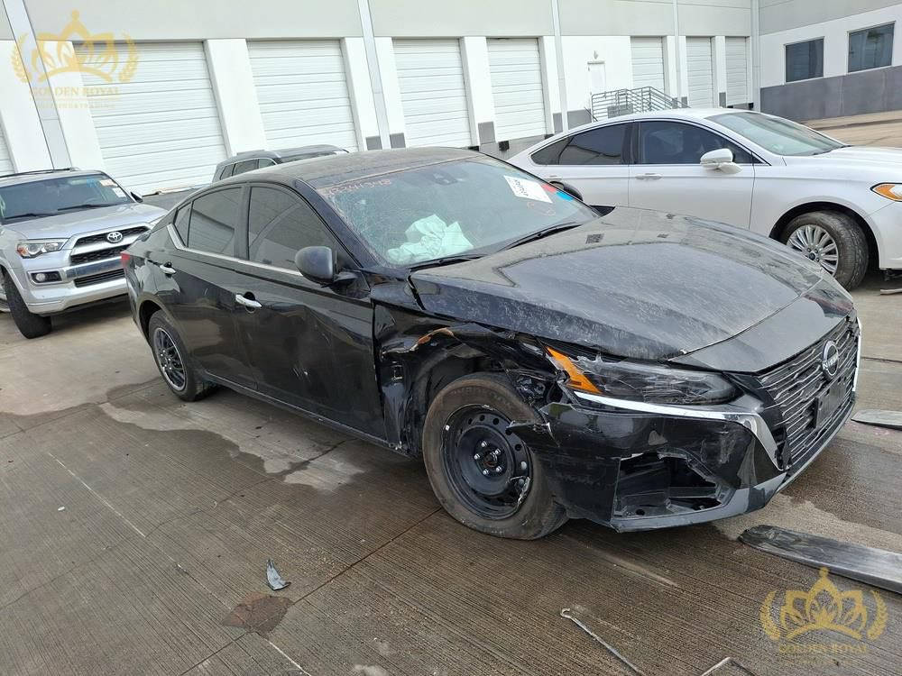 السلام عليكم
نيسان التيما 2024 فئة s 
حاليا بالاردن الحادث كما موضح بالصوره 
فقط جاملغ ورصعه بالباب من دون دواخل
+ ايرباكات طاكه تكدر تدخلهه شهداء اوضباط 

السعر 110 قفل 

رقم الهاتف
***********
