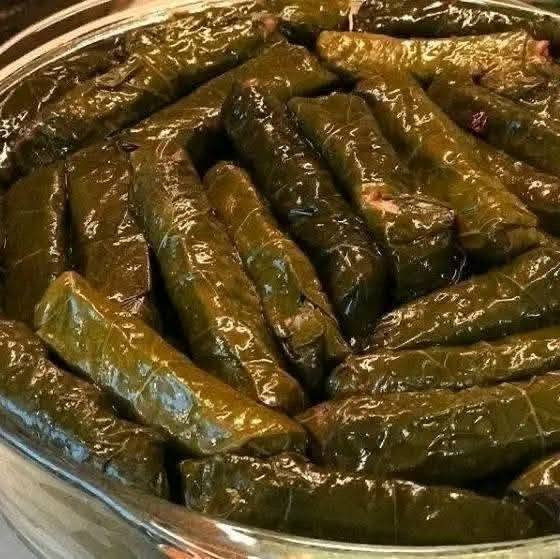 🍃 ورق عنب على الأصول 🍃

ورق عنب محضّر بعناية، بنكهة مميزة تجمع بين #النعناع_الطازج، #وعصير_الرارنج_الطبيعي، #ودبس_الرمان، ليمنحك توازناً رائعاً بين الحموضة والطعم الغني الذي يعشقه الجميع. 😍

طعم بيتي أصيل، ومكونات مختارة بعناية لتصل إليكم بأفضل مذاق ممكن. ❤️

📞 اطلب الآن من مذاق الموصل للأكلات الموصلية واستمتع بنكهة لا تُنسى. 
موبايل *********** + واتساب 

#مذاق_الموصل #ورق_عنب #أكلات_موصلية #طبخ_منزلي #دبس_الرمان #الرارنج #النعناع_الطازج 🍃🍋🍇
