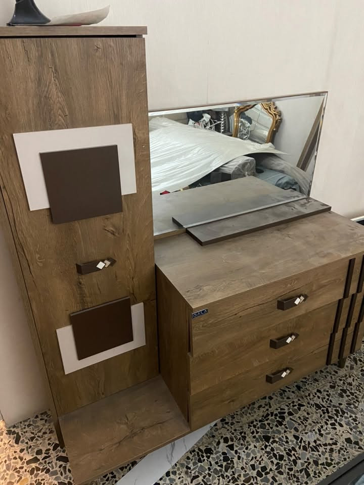 غرفة نوم للبيع بغداد
***********
