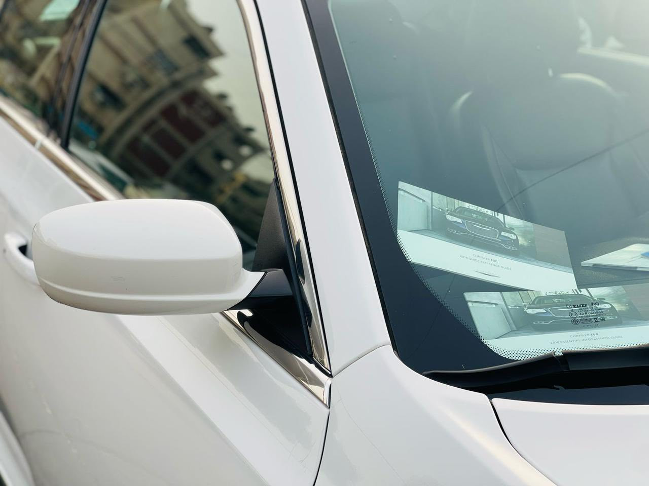 سلام عليكم   كريسلر للبيع 2018
مواصفات c
 ستخدام بسيط جدا 
سياره بسمي مكان بغداد 28 نيسان 
هاتف ‭0 773 000 9080‬            سعر 265
