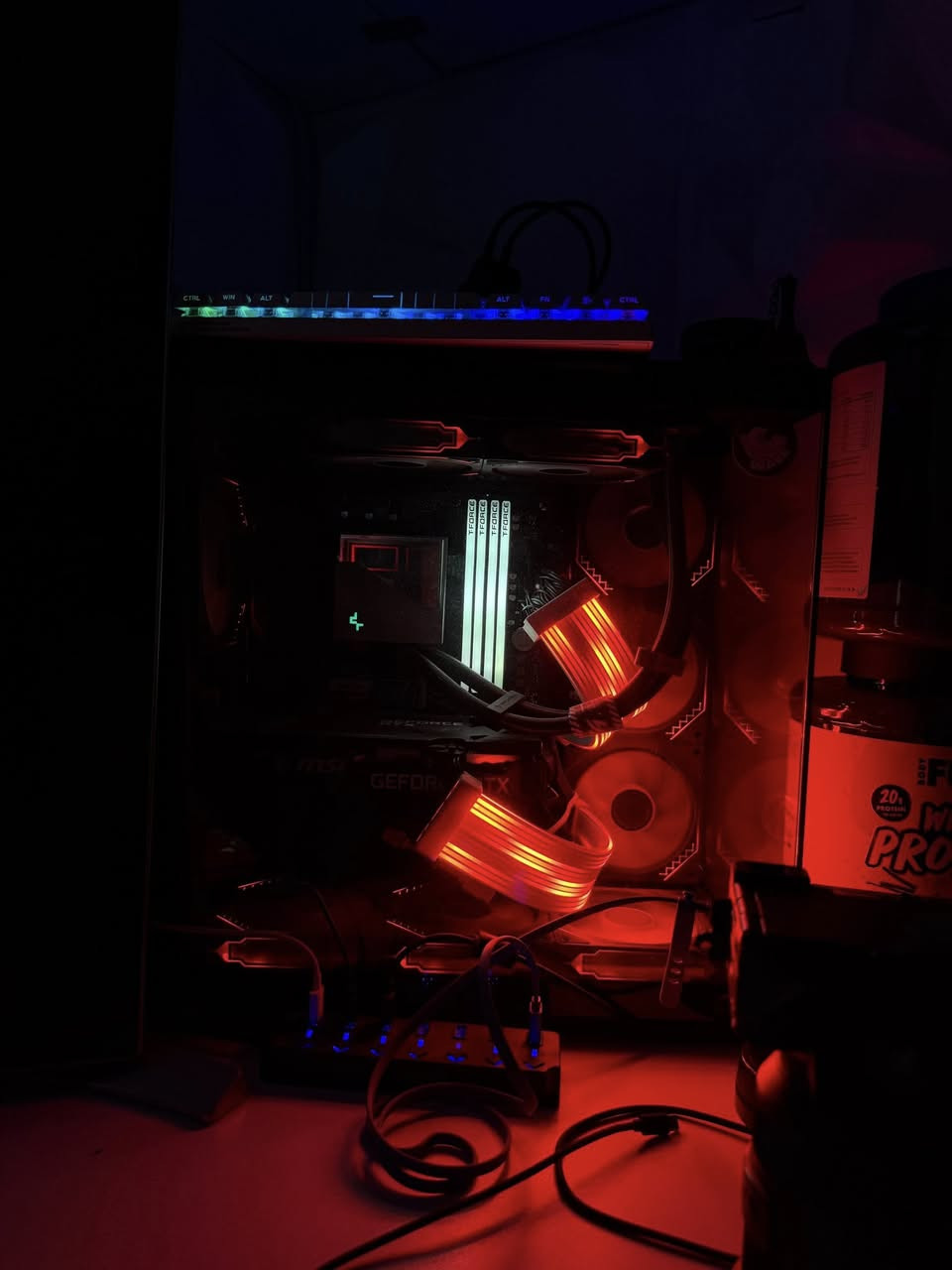 سيتب كامل للبيع السبب تطوير 

PC :
Ryzen 7 5700x
Rtx 3060ti msi
Ram T-force 64gb
MB Aorus B550
Water colling DeepCool
9 Fans Asiahors
CoverCable AsiaHors
12TB m.2
8TB SSD
Main monitor AOC 34 165hz va
Second LG 4k 60hz ips
Thirs Asus MG24qr 24 144hz tn
Mouse Alua SC620
Keybaord Womier sk-k80
Keyboard 2 Machenike k500
تفاصيل اكثر اطلب بالتعليق


**إذا كنت صاحب هذا الإعلان وتريد حذفه لأي سبب، رجاءا أرسل رسالة إلى الدعم الفني**