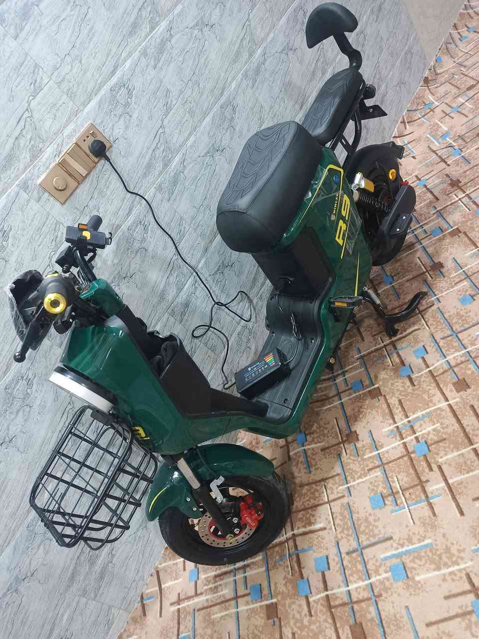 السلام عليكم دراجة شحن R9البيع صار سبوعين من طلعت من الوكيل السعر 500وبيه مجال الشراي يجي خاص او يعلق واني اجيه ولا مو شراي لا تجي


**إذا كنت صاحب هذا الإعلان وتريد حذفه لأي سبب، رجاءا أرسل رسالة إلى الدعم الفني**