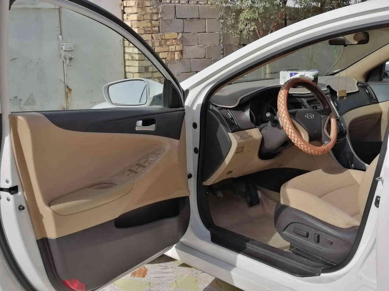 موديل 2013 خليجي 
رقــــــم ذي قار مشروع وطني 
محرك دوش 2400
محرك بلاد 
كير ومحرك وحداديه وتبريد وتدفئه وكهربائيات 
السياره جاهزه للاخر ماناقصها شي 
المواصفات 
تحكم استيرن جهتين
مري شفط
حساس خلفي
كشن سائق كهرباء
قطعتين تبريد
ويل كب كروم 
 شفتات 
وغير ذلك مواصفات الخليجي ..

(السياره بيها بنيد مبدل والجاملغ الخلفي بيه بارد وصبغ بدون دواخل )

السعر 122

العنوان الناصرية _قضاء الفجر 
للأستفسار ***********
