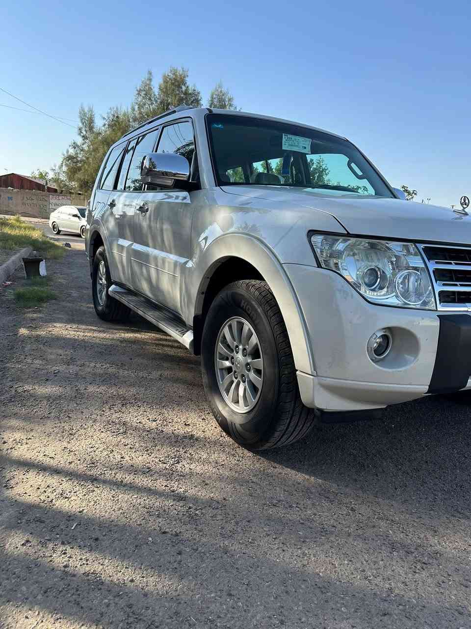 باجيرو ٢٠١٠ خليجي gls بدون سلايد  بدون صبغ أو تبديل مكفوله كفاله عامه جاهزه للاخير بدون أي نقص ٦ سلندر ٣٥٠٠ رقم وسنويه وهزه جديد تخم تاير وصدر ودسكات جدد منضومه زنون عالي وناصي مكاني بغداد حي العامل 
***********   السعر ١٣٣ وبيه مجال
