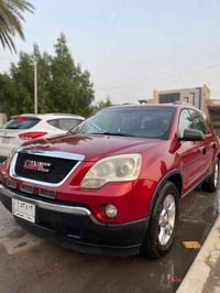 جئ أم سي  اكاديا ٢٠١٢  مكفولة بدون حادث وبدون صبغ   فول مواصفات ٧ راكب...