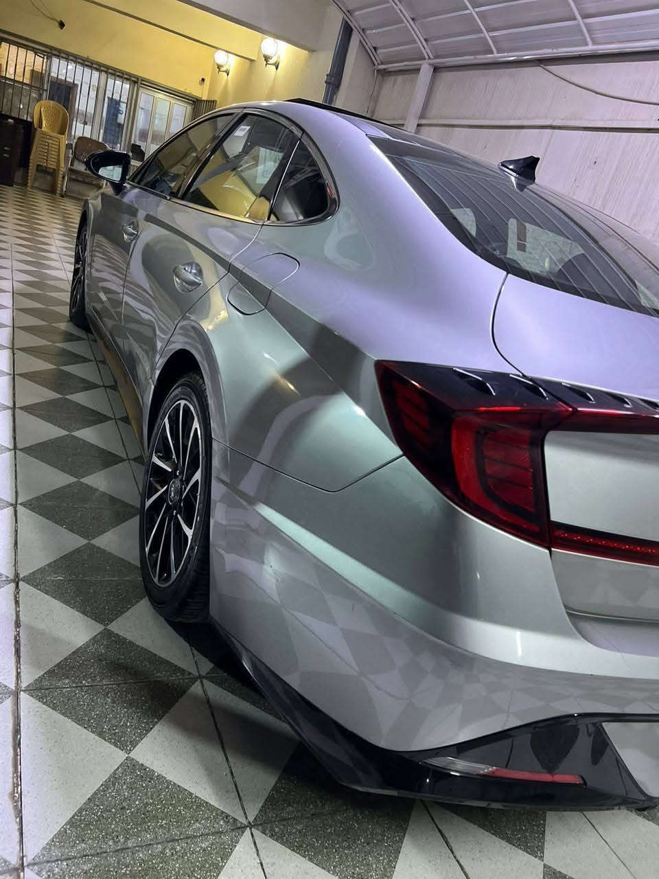 اعادة نشر بسبب الوعود الكاذبة مع تنزيل السعر ‏‎سوناتا ( 2020 ) للبيع
السعر ١٥٨ ومجال بسيط جدآ 
صورة حادثها مرفقة 
‏‎فــول - ‏‎ايرباك برده  - ‏‎السـيارة بـدون اي نقص 
‏‎بچم كبس - ‎بصمة - ‏‎سقف بانوراما 
‏‎نضام سستم سماعات BOSS 12 سماعة 
‏‎شاشة كبيرة وتحكم بجميع اعدادات السياره
‏‎‏‎تشغيل عن بعد 
‏‎هاند بريك كهربائي - ‏‎نظام السياقة الاليه
‏‎كير شفتات بالستيرن‎
‏‎رادار جانبي نظام النقطة العمياء  
‏‎‏‎عداد الاكتروني شاشة ديجيتال 
‏‎‏‎كاميرا خلفية دوارة مع الستيرن 
‏‎‏‎نظام مانع انزلاق ABS - ‏‎تدفئة كشنات ‎
‏‎كير لمس ( 8 سرعات ) 
‏‎‏‎لايت امامي زنون +  بكلايت ليد ‎- ‏‎‏‎تبريد لمس 
‏‎مقعد السائق كهرباء‎
‏‎كشنات جلد + كنتارة 
‏‎تبريد قطعتين + امامي وخلفي ‎- ‏‎تحديد كروز سرعة 
‏‎توقف ذاتي  مانع تصادم auto stop
‏‎رادار خلفي + ‏‎رادار امامي
‏‎محرك 1600 تــوربــو 
‏‎نظام الامن عند نزول من السيارة تنبهك في حالة وجود سيارة قادمة من جهة اليمين او اليسار   ‎
‏‎نظام تحديد المسار  
‏‎اوتو هولد مساعد الازدحام ونزول المنحدرات 
‏‎‏‎اربع انظمه قياده
‏‎شحن لاسلكي + منفذ شحن usp خلفي
‏‎صندوق ذكي يفتح عند الاقتراب 
‏‎ويل كب حجم 18  
الاستفسار على الرقم ***********
