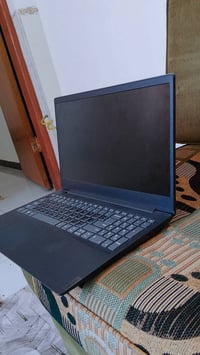 شباب حسابه للبيع جديده ونضيفه مستخدمه ايام قليله تفضل خاص وتدلل 078694...