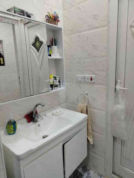 دار للبيع طابو ملك صرف مساحة 150متر طابقين موقع حي واسطي الكفاءات 4غرف نوم واستقبال هول مطبخ وصحيات كراج البيت فول سيراميك سقف ثانوي نضام دكت سعر 210مليون وبي مجال

التعامل معه صاحب الدار مباشر

--------------'----------'---------------

عنوان المكتب#

سايدين النجده قرب بانزين خانة الاصدقاء
اوالاتصال عله الارقام

(***********)《***********
