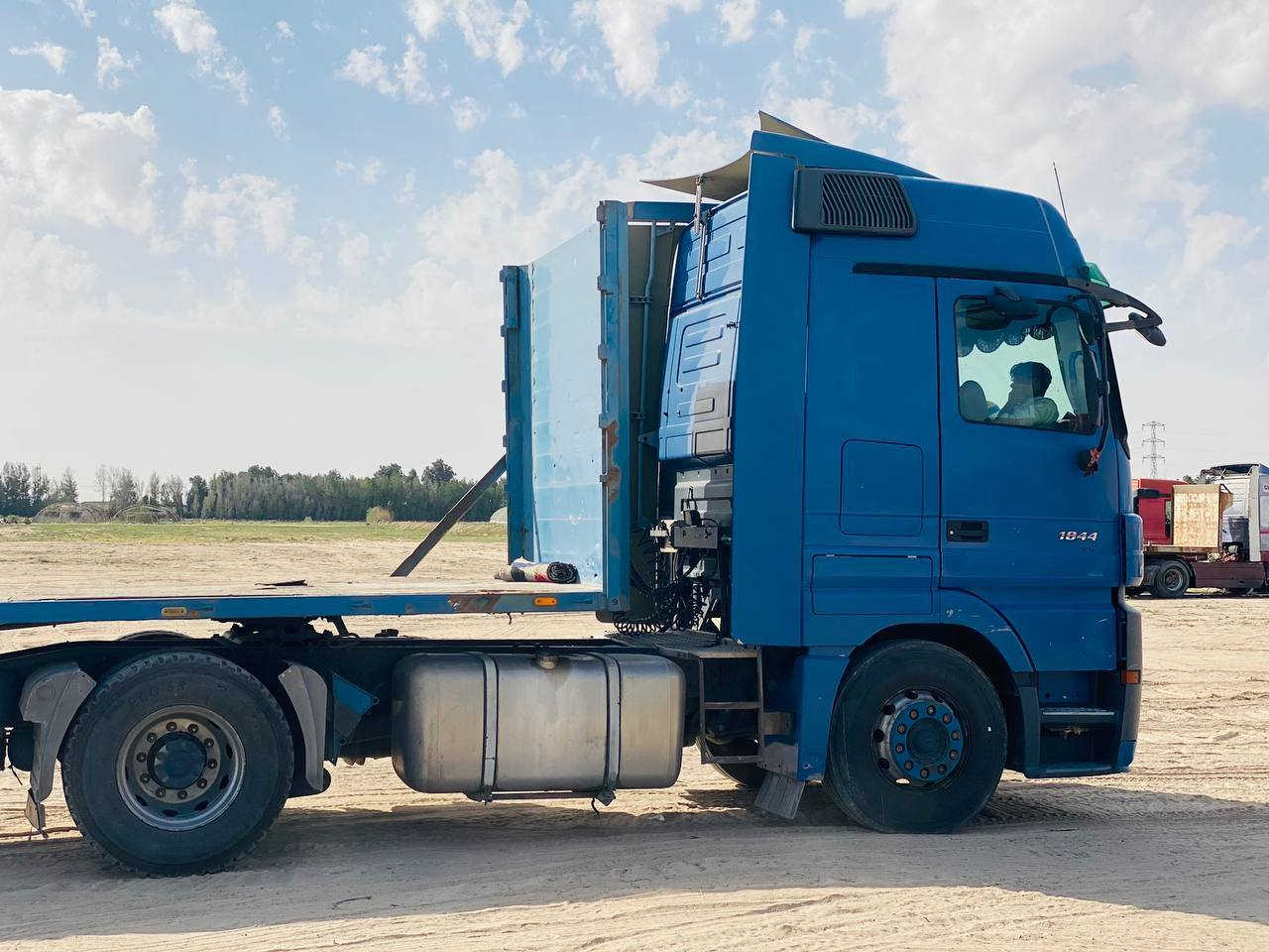 السلام عليكم  
اكتروز. ٢٠٠٦ 
سيارة مكفولة كفالة عامة  
مواصفات
  سقف ليزري
حاكية 
حساس 
كلج 8 نمر 
1844
رتايدر 5 طگات  
دبل منامية 
دبل تانکي 
عربانة  مربوطة ومرسمة  3 دنگير مزوج 
سنوية اليوم نفذت  ٢٠٢٦/٢/٨
رقم دهوک 
مكان السيارة  
بغداد 
قضاء المدائن  
رقم صاحب السيارة 
*********** 
ابو عبد 
وشكرا لكم
