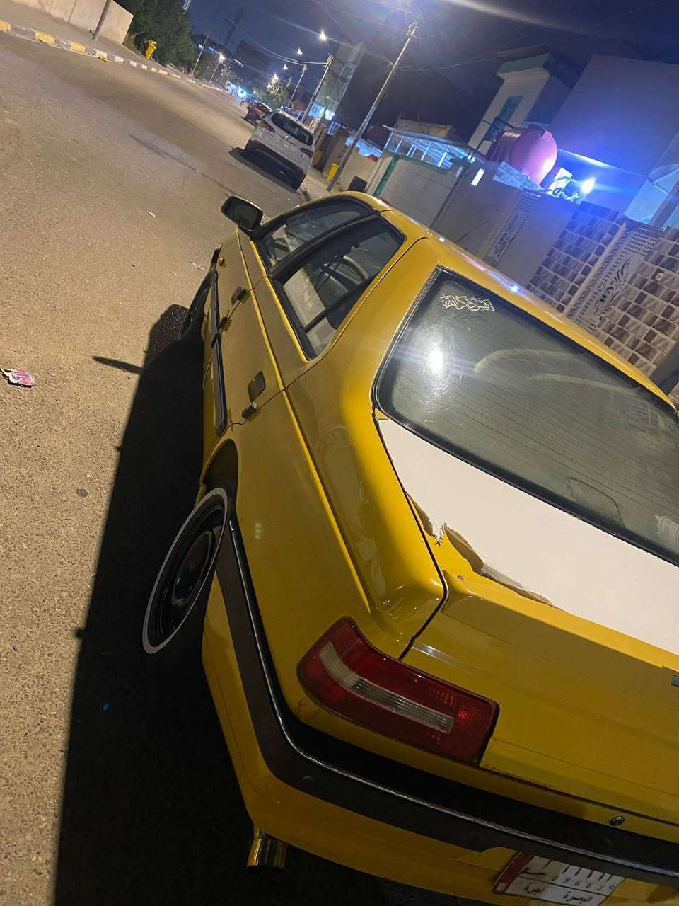 من رخصة الادمي بيجو 405مديل 16 رقم بصره السنويه مخلصه صالها سنتين والمكينه خيط تبخير السعر 35 رقم النقال ***********
