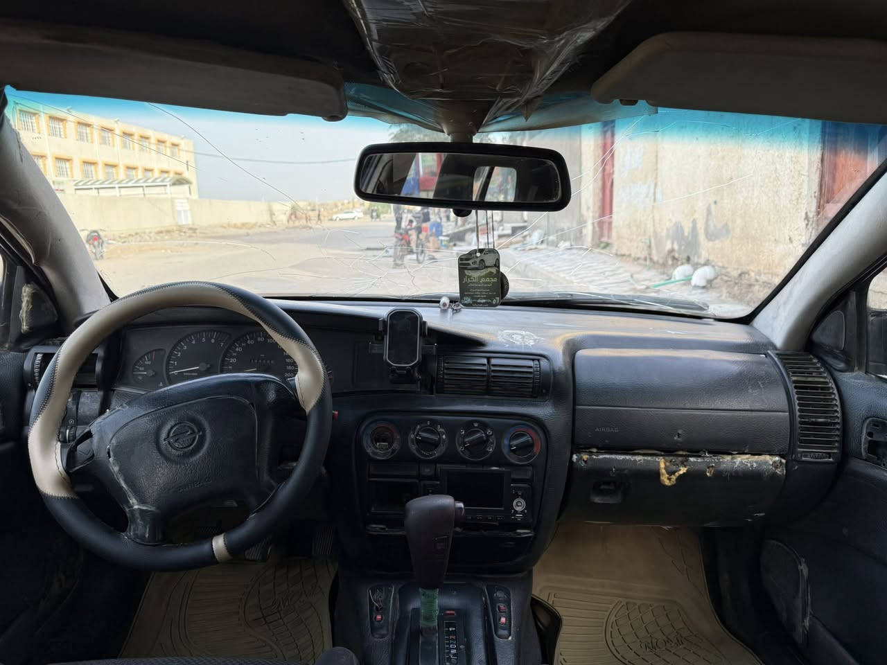 اوبل مديل٩٧رقم ديالى مداور ثاني يوم مباشر كلشي ماناقصها اوتماتيك فيفيتي ٣٠٠٠حداديه تخم تاير جديد سعر ٢٠وبيها مجال *********** ***********
