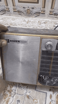 راديو سلفر قديم شغال سعر ٢٥ توصيل موجود ***********
