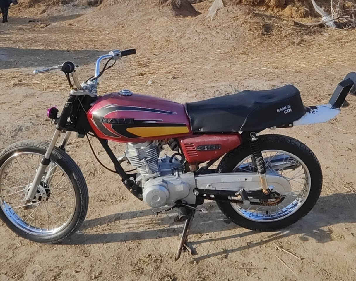 سلام عليكم
دراجة نامه للبيع الدراجه نضيفه المحرك مبدل بس والفات 

او تجي تشوف بعد احله من الصور+ كلك كلك 

 العنوان النجف الكوفه الحريه 
السعر 250


**إذا كنت صاحب هذا الإعلان وتريد حذفه لأي سبب، رجاءا أرسل رسالة إلى الدعم الفني**