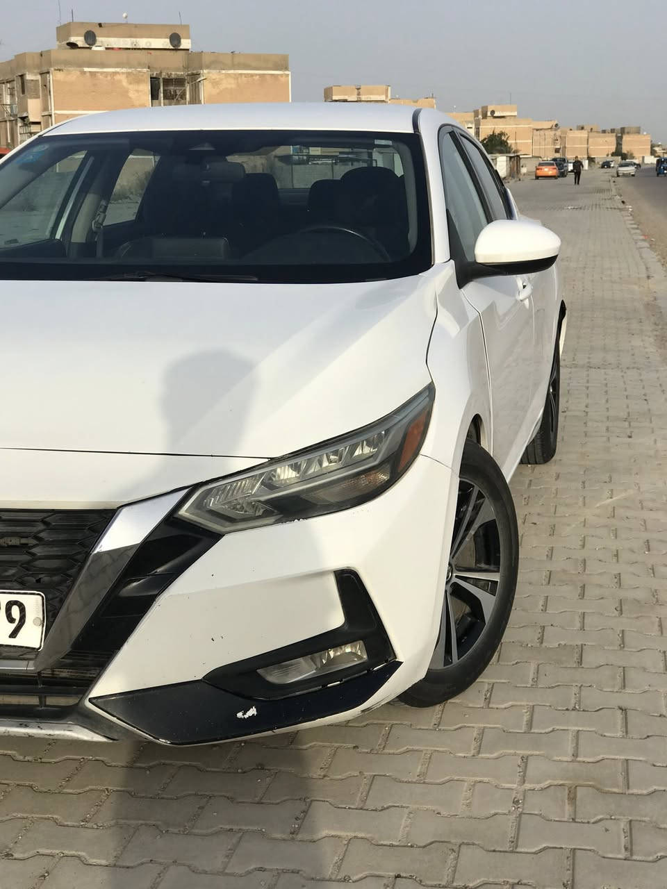 نيسان سنترا 2021 وارد أمريكي حادثها 3 قطع بنيد وجاملغ خلفي وجنطة سونار بالمنشور ماشية 57 الف فول مواصفات عدا الفتحة السعر 135 وبيها مجال عنوان بغداد رقم موبايل ***********
