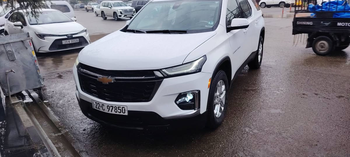 السلام عليكم ورحمة الله.. ترافس موديل 2022 رقم شمالي شرط التحويل والغرامات داخل لونين سبع مقاعد بصمه اربع أبواب تبريد قطعتين ماشي ٤٥الف كيلو ضرره نص الجاملغ السايق بدون دواخل ولاارباك بجم كبس.. رقم الشاصي مرفق ضمن المنشور السعر المطلوب 265وبيه مجال مكان السياره كركوك طريق بغداد للاستفسار *********** غير متواجد على فيس
