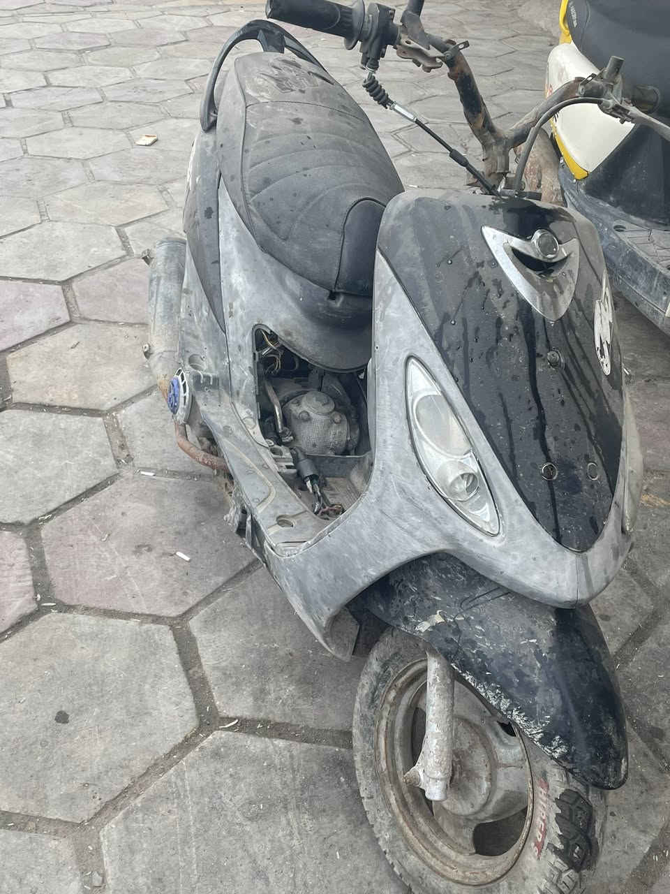 سلام عليكم ماكس قجمه بوشه ٥٥ دراجه نكره بكل وقت سعر ٣٥٠ مكاني ابو الخصيب فلكه الباني رقم***********
