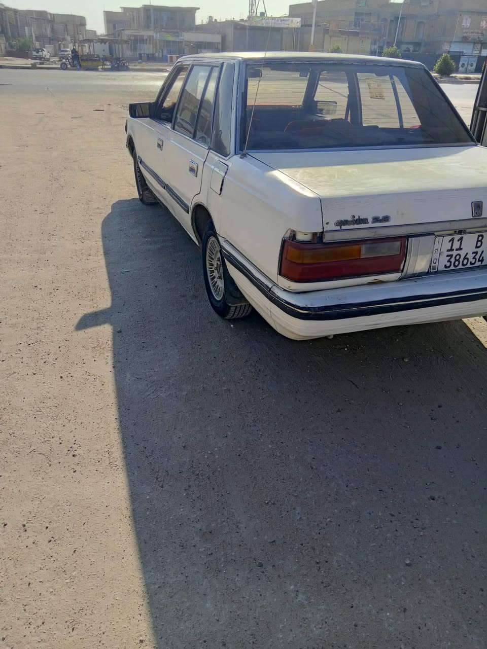 السلام عليكم سوبر للبيع 
مكينه وكير 2ونص جدد 
السياره حله وخير من الله رقم انكليزي بغداد بسمي تاير جديد جعمقه نضيفه. اكسن السياره جاهزه تبريد شغال 
السعر 39 وبيه مجال بصيط  مكاني  شطره
***********
