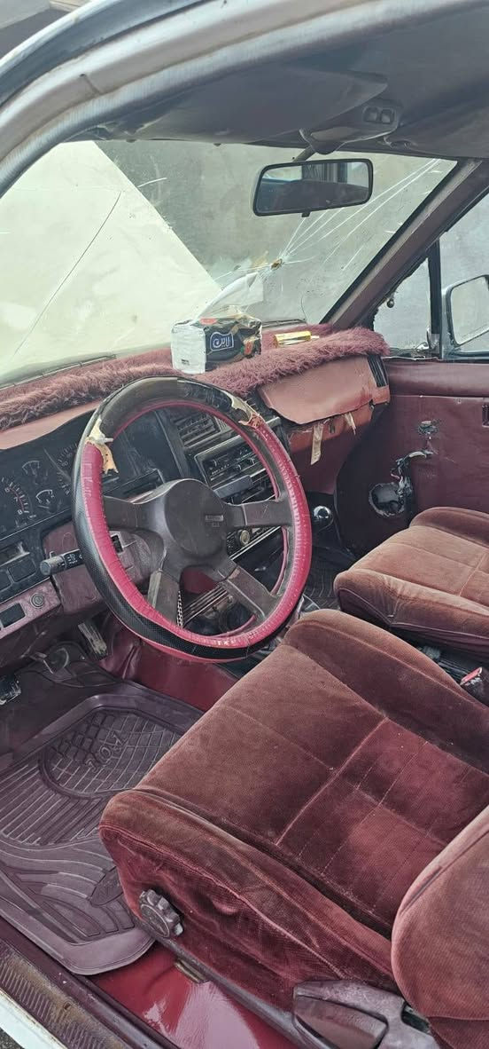 بيكم نيسان مديل 93 رقم بصره سياره حلوه ونظيفه المكان البصره قضاء المدينه للاتصال*********** السعر 29 ورقه
