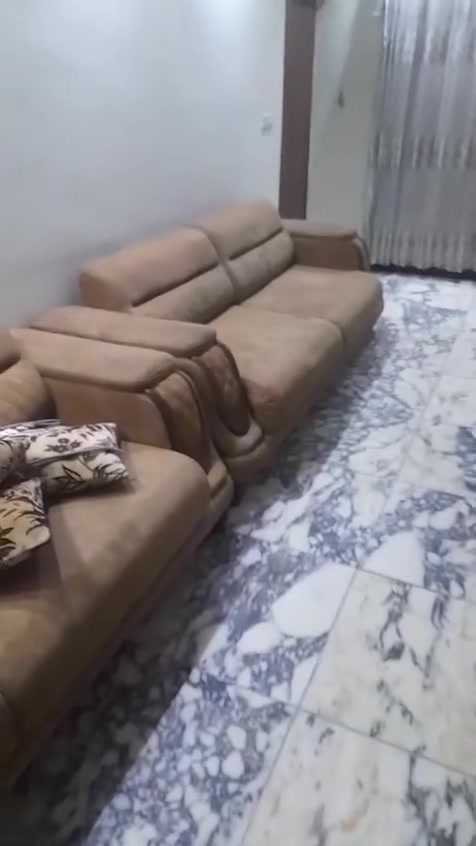 تخم تركي 11مقعد ضخم وثكيل الاسفنج مالته عالي يحتاجله غسل فقط سعره 300


**إذا كنت صاحب هذا الإعلان وتريد حذفه لأي سبب، رجاءا أرسل رسالة إلى الدعم الفني**
