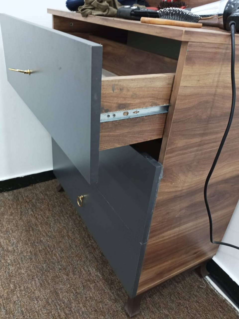 سلام عليكم غرفه النوم للبيع التركيه 5 قطع  نضيفه سعره 350الف


**إذا كنت صاحب هذا الإعلان وتريد حذفه لأي سبب، رجاءا أرسل رسالة إلى الدعم الفني**