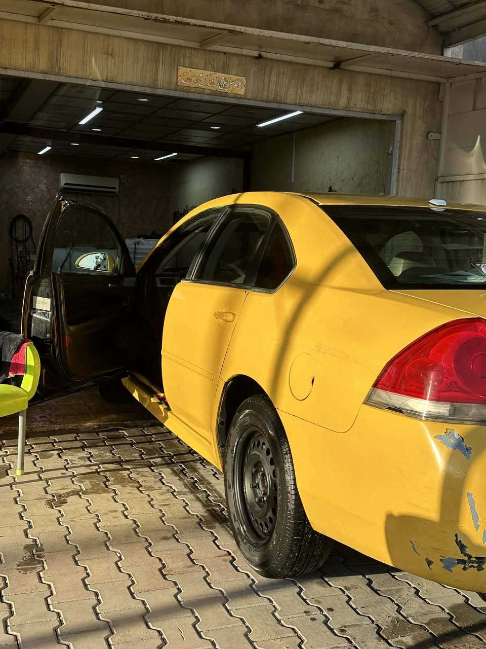 السلام عليكم 
امبالا موديل 2008 محرك 3500 كير تعليك 
‏Impala 3500 V6
رقم نينوى انكليزي دولي مشروع وطني تريد تحويل تريد وكاله  
منظومة غاز ⛽️
تبريد ثلج ❄️ تدفئة ♨️  
شاشه 🖥️
 كامره دواره  
سستم سماعات🔊 
كشنات 💺السايق والصدر كهرباء 
دوشمه جديده 
العنوان النجف /
للاستفسار التفاصيل ***********
السعر 57 وبيه مجال
