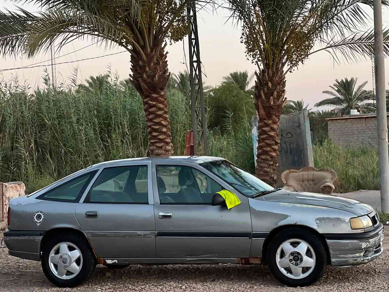السلام عليكم
اوبل فكترا جلاق موديل94 بلاديه لا ضربه لا صبغ مكينه وكير وحداديه جدد السيارة رقم كربلاء وبأسمي شرط التحويل 

السعر 33 وبيها مجال // ***********
