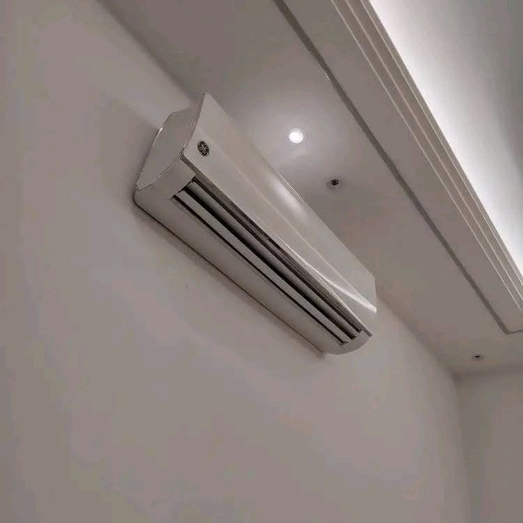 الورشه الفنيه للتبريد
 تقدم خدمات التنصيب والصيانة وغسل جميع أجهزة التبريَد
السبالت والمكيفات والثلاجات
شحن باجوَد أنواع الغاز مع ضمان جودة العمل
للستفسار اتصال او المراسله ***********
