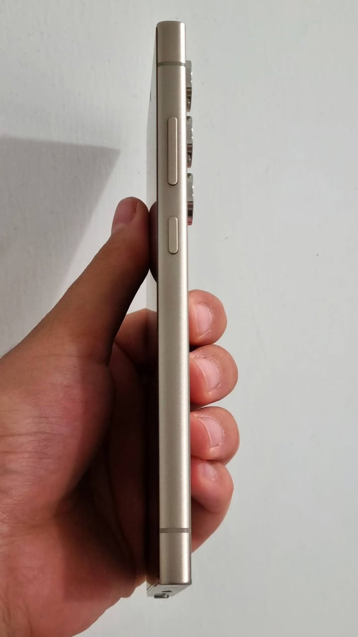 • جهاز s24 Ultra 
• ذاكرة 256 - 12
• نسخة شرق أوسط / باقيله 5 أشهر بالضمان 
• اللون المميز " تيتانيوم " نظافة 98 %
• فقط الباكيت بدون الكيبل 
• السعر 940 ألف و بي مجال حگ كروتك 

🔴 البيع اذا داخل الكوت تجيني تشرفني و تستلمه و اذا خارج الكوت و تريده توصيل ف تسلمني المبلغ زين كاش او ماستر يلا يجيك الجهاز , غير هيچ لا تدوخني 

● اتصال أو واتساب / ***********
