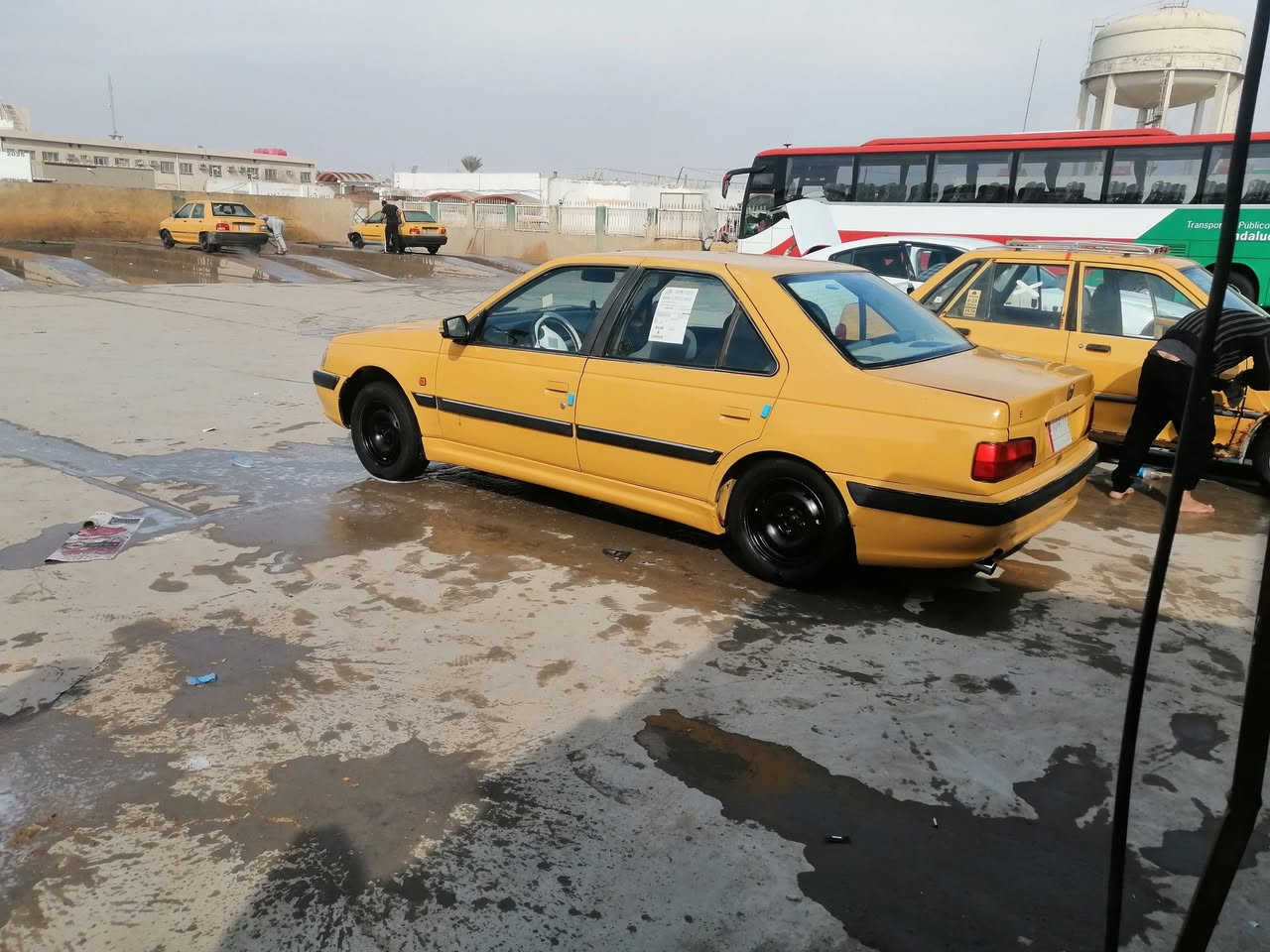 بيجو بارص ٢٠١٥ رقم قادسيه مكفولة عدة البنيد طاير وراجع نفسة ولهلالت معمرة جاهزة السعر ٣٠ مطلوبة هيئة ينزلن من السعر مكاني ديوانية للاستفسار اتصال ***********
