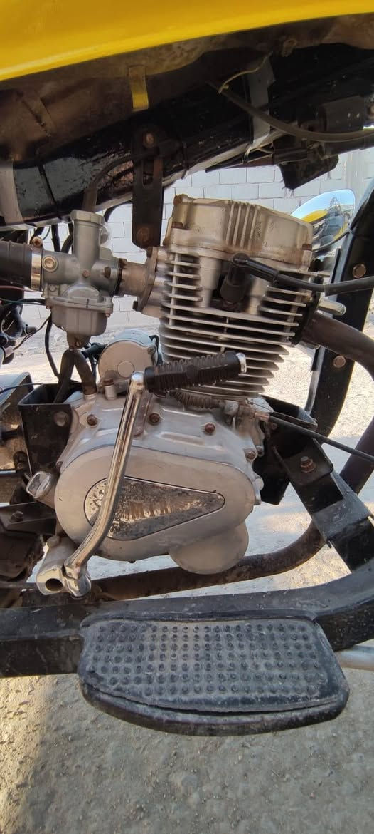 ستوته للبيع موديل 2014 أوراق اصولي سعر مليون وستميه وبيه مجال شراي اتصل ***********
