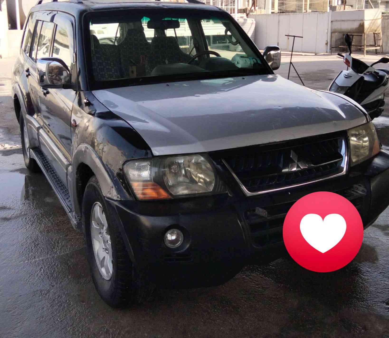 السلام عليكم 
للبيع باجيرو موديل 2005
رقم بغداد باسمي
السيارة بيها تبديل بنيد بلادي مامصبوغة بيها خراد قليل 
تخم تاير 
مكينة خير من الله سبحانه وتعالى 
تبريد شغال المراسلة اتصل على الرقم بيك خير واتدلل(***********)ابو عبدالله 
العنوان بغداد البلديات
