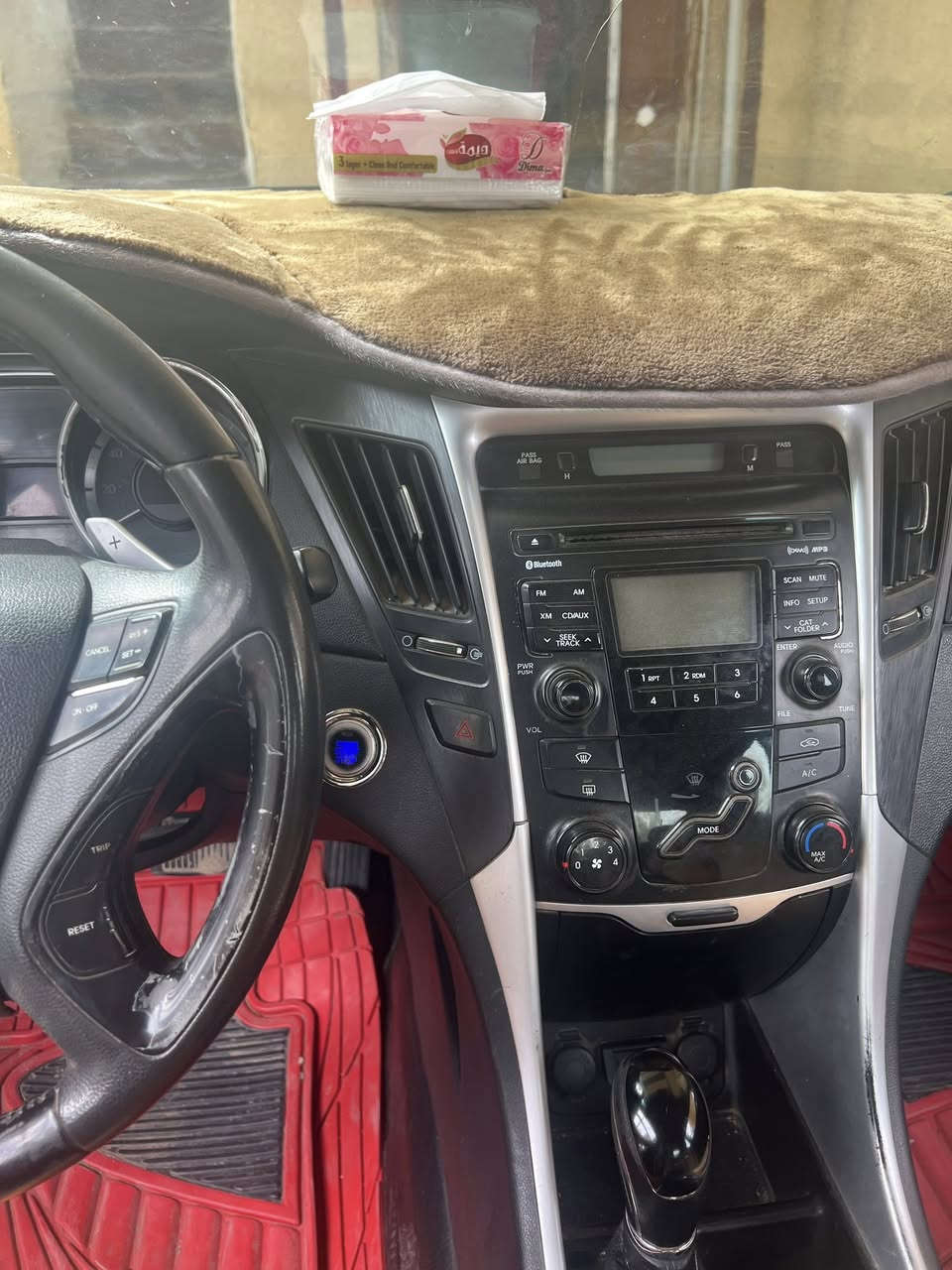 سلام عليكم سوناته لبيع مديل 2011سياره بيه بنيد بدل وباقي ليبر واحد جهازه من كلشي وكير ومكينها مكفولات مكينه ستوني شادها مال حاويه  وسونار بل منشور سعر 105وبيه مجال مكاني بابل قرب جامعه مستقبل ***********
