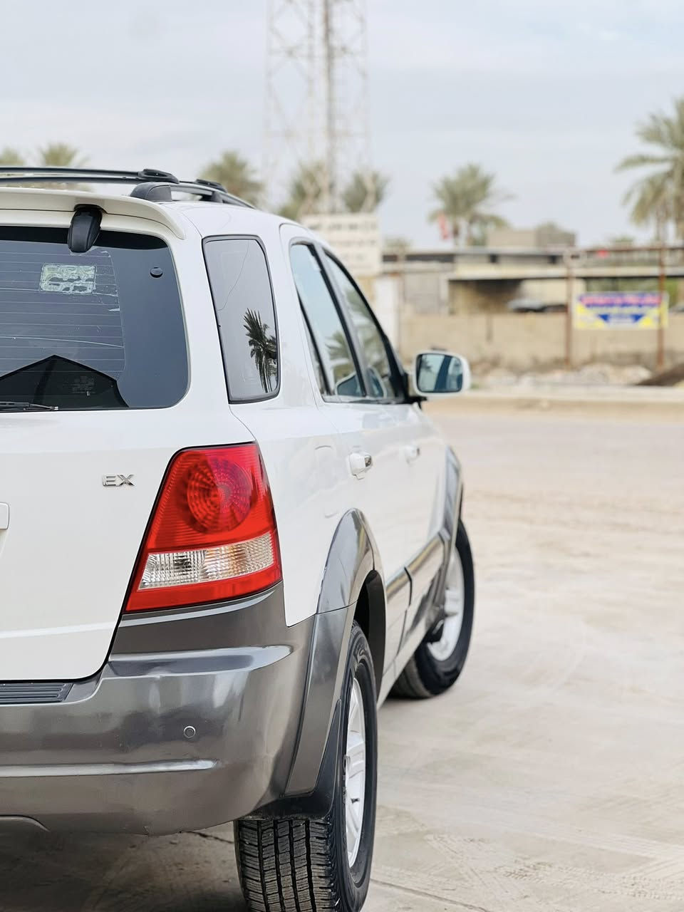 السلام عليكم.
كيا سورنتو. 2006.     خليجي.  فول.      رقم سليمانية الجديد. 

تحويل مباشر.    محرك 6. سلندر.     
السياره كفاله عامه ما عده شبر بخشم الجاملغ السياره جاهزه من حداديه تخم تاير تبريد كير مكينه 

مواصفات.   فول.  

فتحة.  شاشة وكامرة. خلفية.   تحكمات.     تبريد قطعتين. 

اشاير بل مري.     داخل مخمل.    تحكمات جهتين. 

للبيع او المراوس. السعر.  104.   بيها مجال. للاتصال. 

***********
