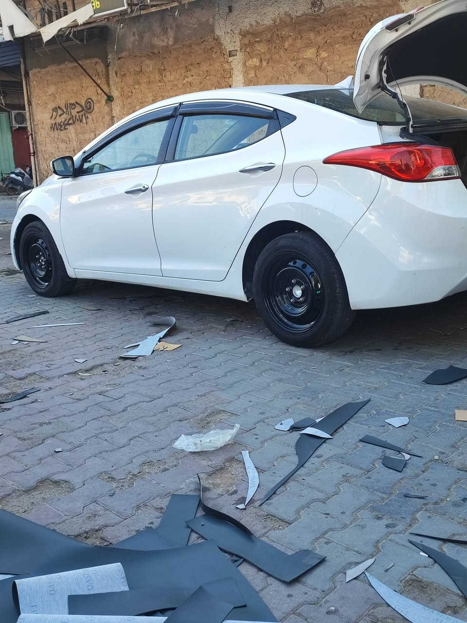 السلام عليكم النترة موديل 13 خليجي فول ماعدة البصمة رقم بغداد إنكليزي سيارة بيهة أكثر من قطعة صبغ بدون دواخل ابيعلك حزام هية موحزام بس إني بيعلك حزام محرك الفين شادة جديد تبريد ثلاجة 🥶 تخم تاير جديد باتري جديد صدر جديد ترايك ووين ميعجبك تحويل مباشر العنوان بغداد العامرية السعر 95وبيه مجال الشراي تفاصيل اكثر اتصل وبيك خير ودلال رقم الهاتف *********** تحياتي للجميع
