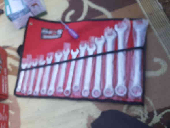 غراض لبيع  ميسان  زيوت  قرب  محطه    ***********
