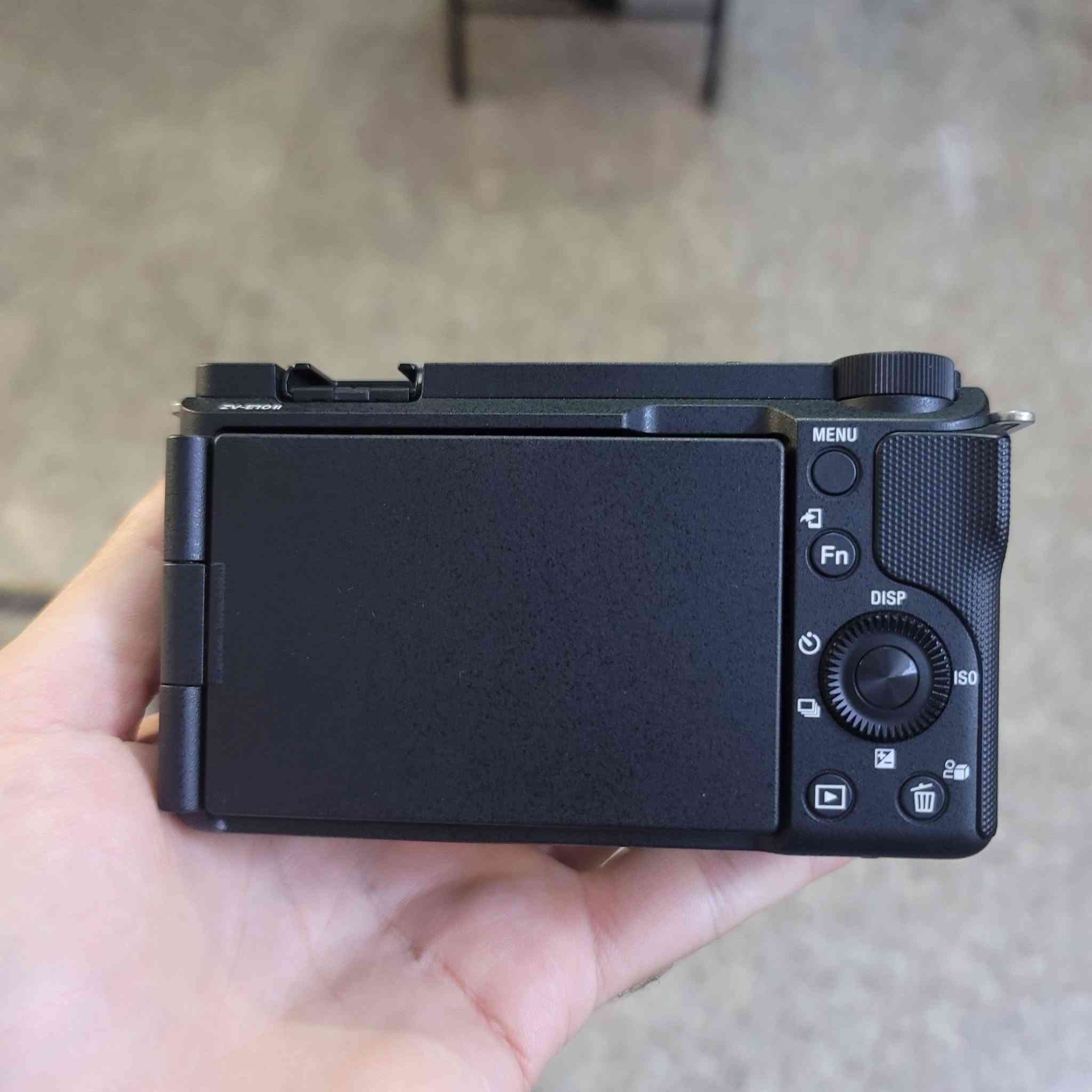 📸 للبيع | Sony ZV-E10 II 🔥
الإصدار الجديد 
كاميرا بحالة ممتازة جدًا، استخدام نظيف وخالية من أي مشاكل.
مثالية لصناعة المحتوى، تصوير الفيديو، والتصوير الاحترافي.
بلا زحمه لا تكلي السعر في التعليقات 
📩 للاستفسار والسعر راسلني على الخاص. 
او على الرقم 
***********
