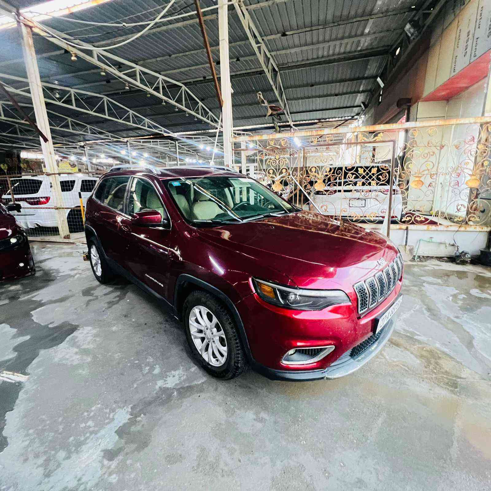 السلام عليكم
جيب بزون للبيع موديل 2019 
محرك 2400 بحاله جيده  كير بحاله جيده  حادثه اشويه من خشم الجاملغ الامامي
وشويه من البنيد  
تبريد شغال
المواصفات
شاشه كار بلي
كامره
رقم ذي قار  انكليزي 
مكاني الناصريه
السعر ١٢٥
*********** ناصرية, ذي قار
